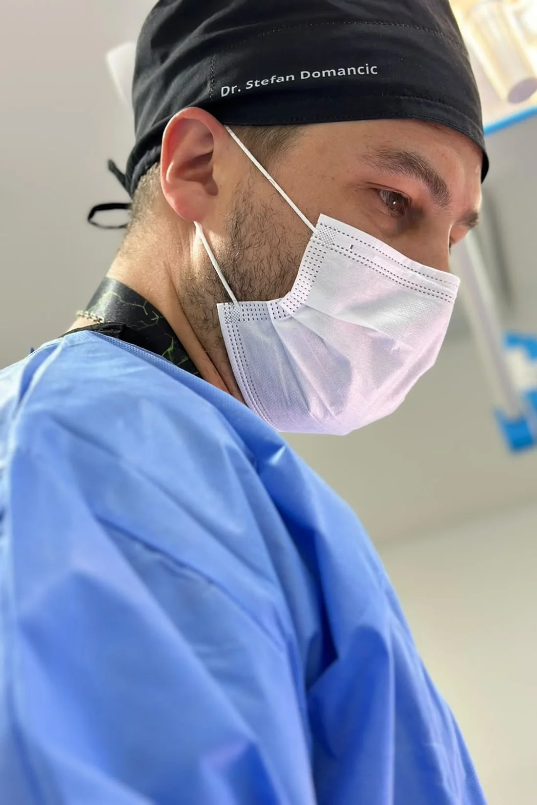 Dr. Stefan Domančić en pabellón
